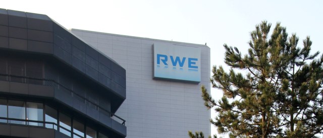 Black or Green? German utility RWE seems to suffer from schizophrenic disorder recently. (Photo by HOWI, CC BY 3.0)