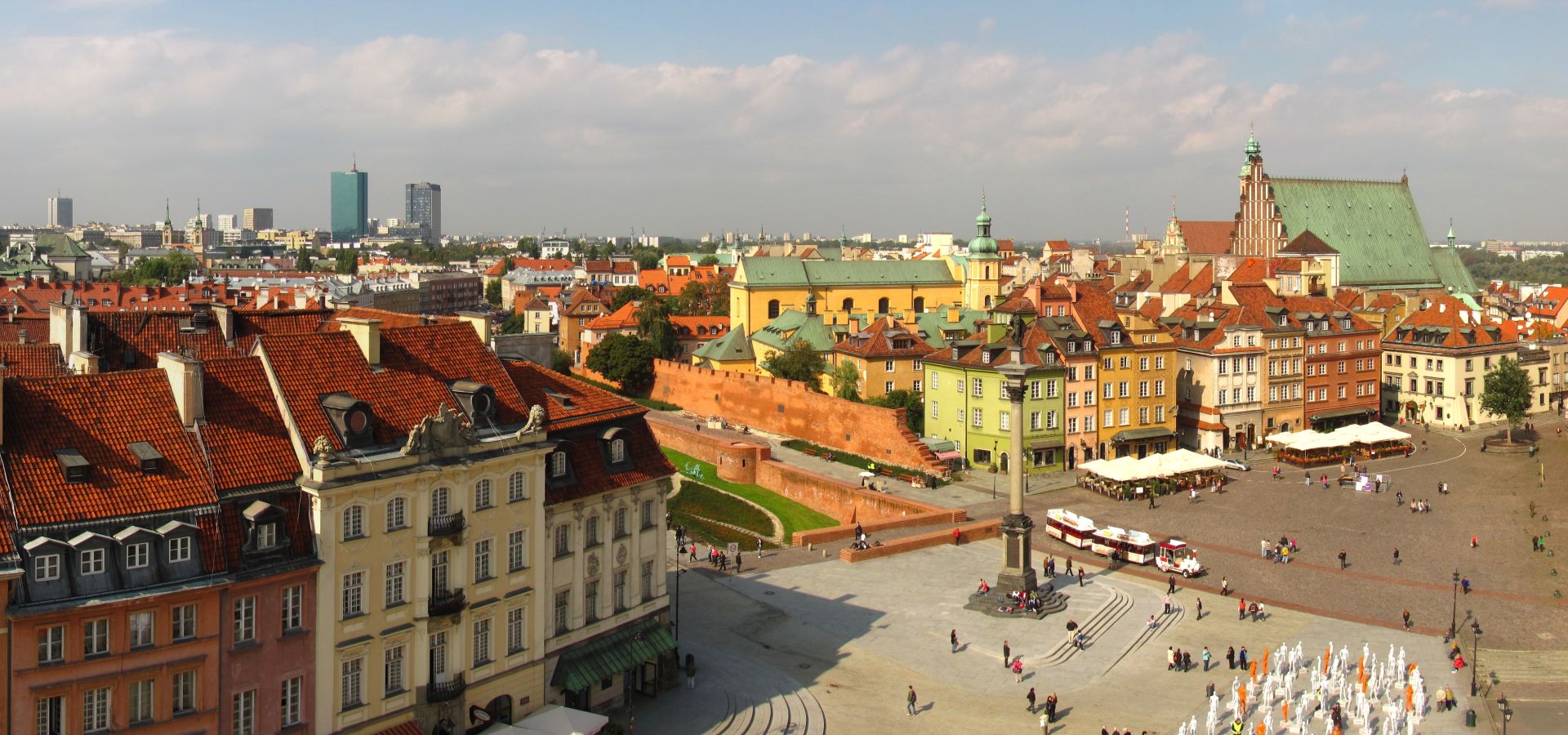 Panoramic view of the Castle Square in Warsaw